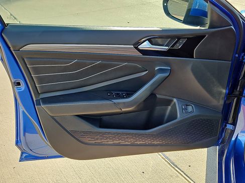 Used 2024 Volkswagen Jetta SEL image 14