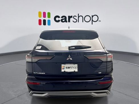Used 2025 Mitsubishi Outlander SE AWD/4WD image 4
