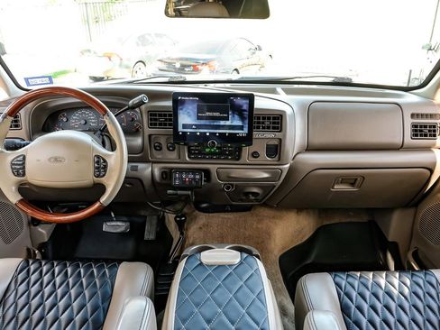 Used 2002 Ford Excursion Limited image 11