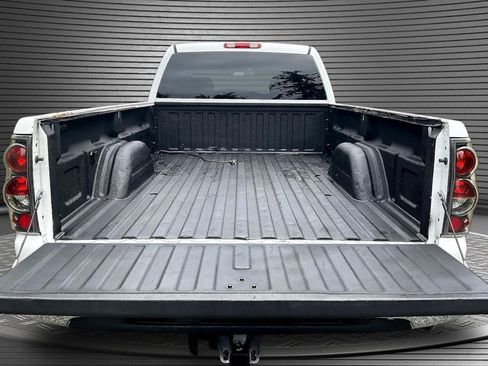 Used 2005 Chevrolet Silverado 2500 LS w/ Heavy-Duty Power Package AWD/4WD image 7