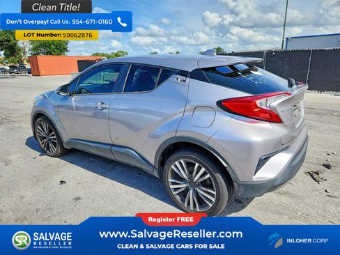 Used 2020 Toyota C-HR LE FWD image 3