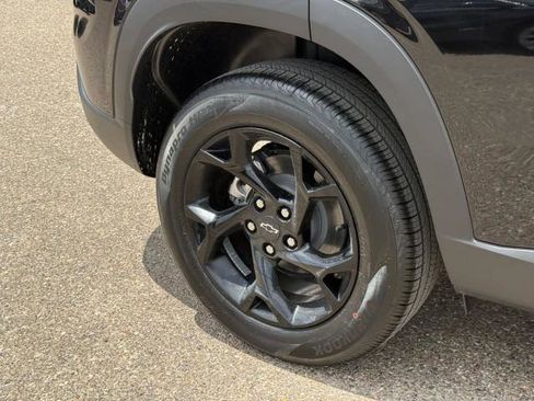 New 2026 Chevrolet Trax LT w/ Driver Confidence Package FWD image 12