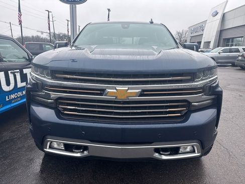 Used 2021 Chevrolet Silverado 1500 High Country w/ Technology Package image 2