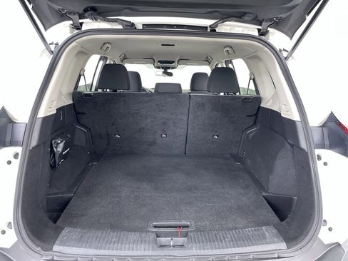 Used 2022 Nissan Rogue SV image 21