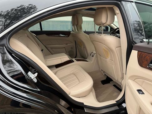 Used 2015 Mercedes-Benz CLS 400 image 15
