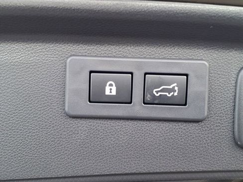 Certified 2025 Subaru Forester Wilderness w/ Convenience Package image 7