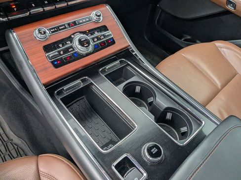 Used 2023 Lincoln Aviator Reserve w/ Elements Package Plus image 19