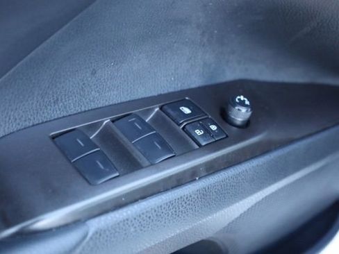 Used 2024 Toyota Camry SE image 22