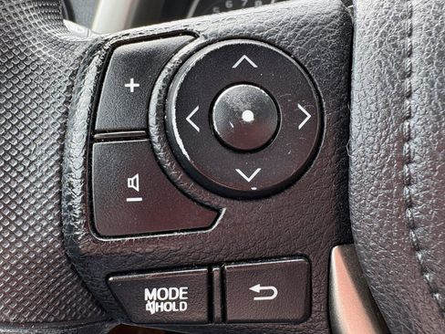 Used 2015 Toyota RAV4 XLE AWD/4WD image 13