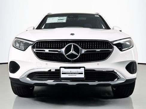 New 2026 Mercedes-Benz GLC 300 image 2