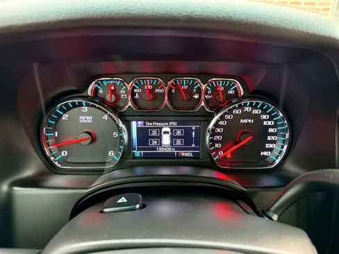 Used 2019 Chevrolet Tahoe LS AWD/4WD image 11