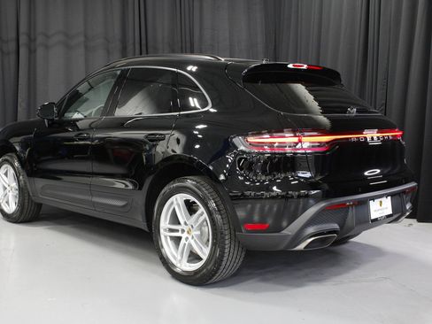 New 2026 Porsche Macan image 3