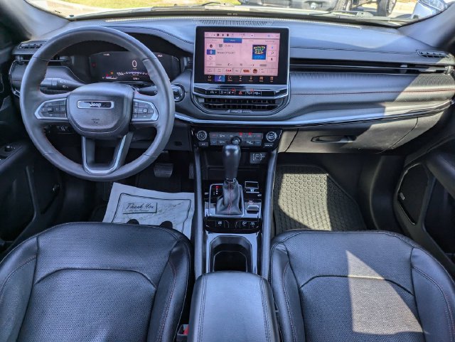 Used 2023 Jeep Compass Trailhawk w/ Trailhawk Elite Group AWD/4WD image 16