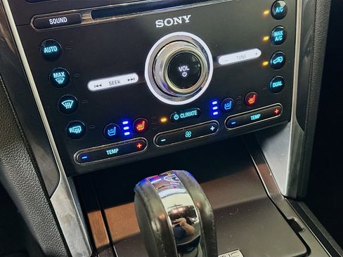 Used 2017 Ford Explorer Sport w/ Equipment Group 401A AWD/4WD image 24