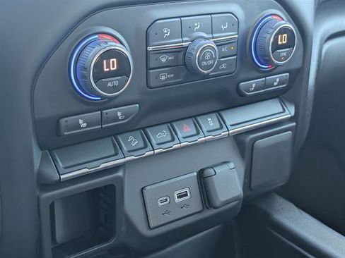 Used 2022 Chevrolet Silverado 1500 RST image 22
