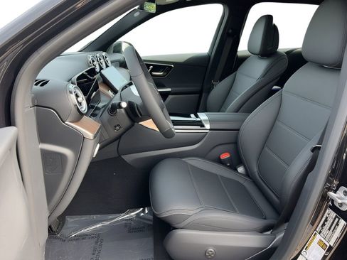 New 2026 Mercedes-Benz GLC 300 4MATIC image 6