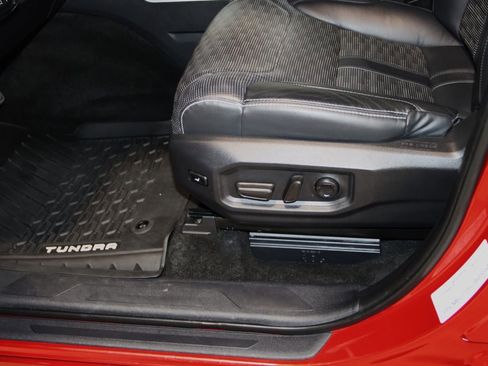 Used 2023 Toyota Tundra Capstone image 37