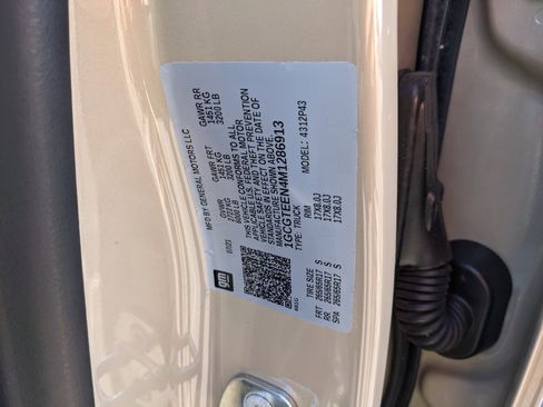 Used 2021 Chevrolet Colorado ZR2 image 38