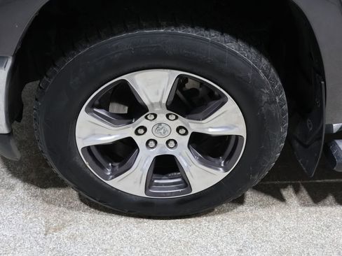 Used 2019 RAM 1500 Laramie image 10