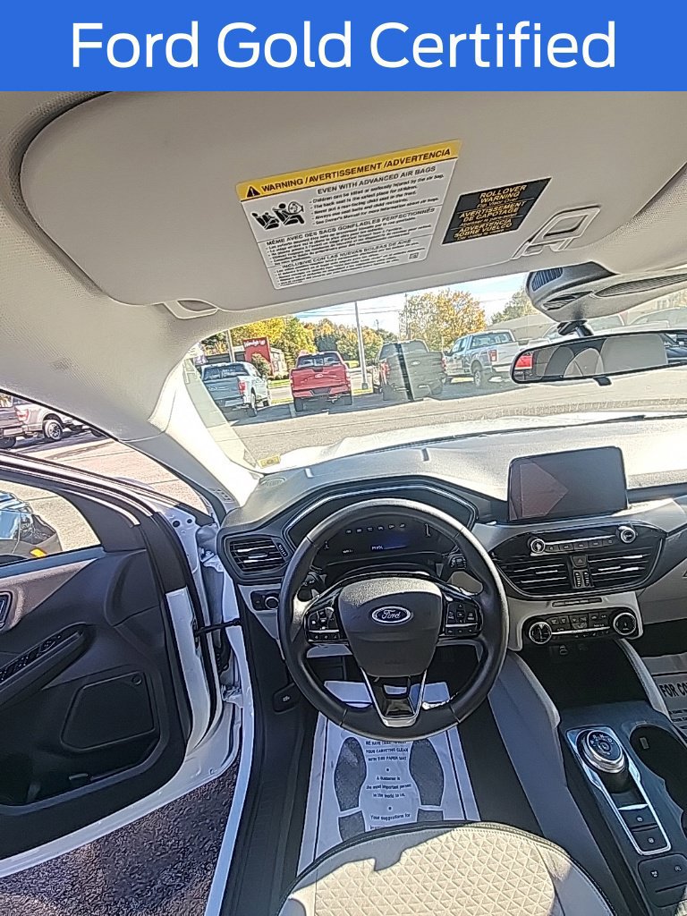 Certified 2025 Ford Escape Active w/ Cold Weather Package AWD/4WD image 2