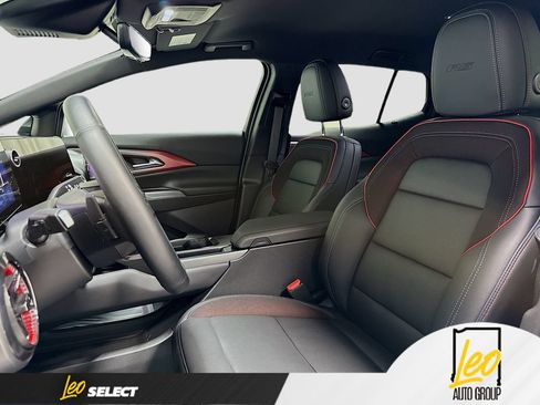 Used 2026 Chevrolet Equinox EV RS w/ Convenience Package II FWD image 24