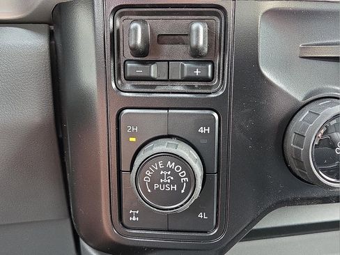 New 2026 Ford F250 XLT image 19