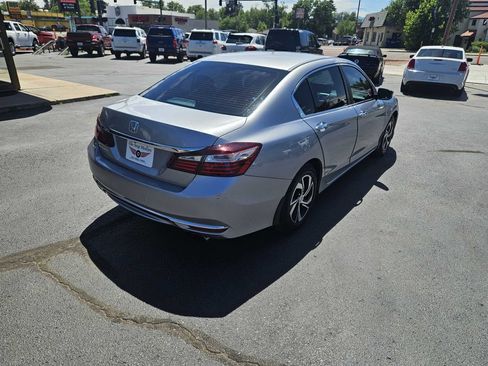 Used 2017 Honda Accord LX image 6