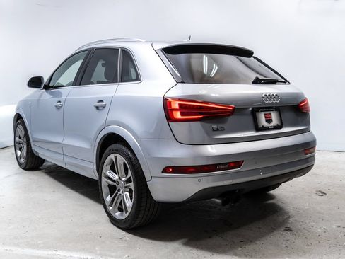 Used 2018 Audi Q3 2.0T Premium Plus w/ Premium Plus Package FWD image 3