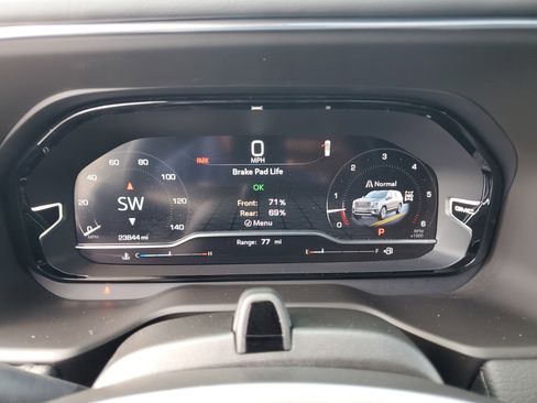 Used 2023 GMC Yukon Denali w/ Advanced Technology Package image 34