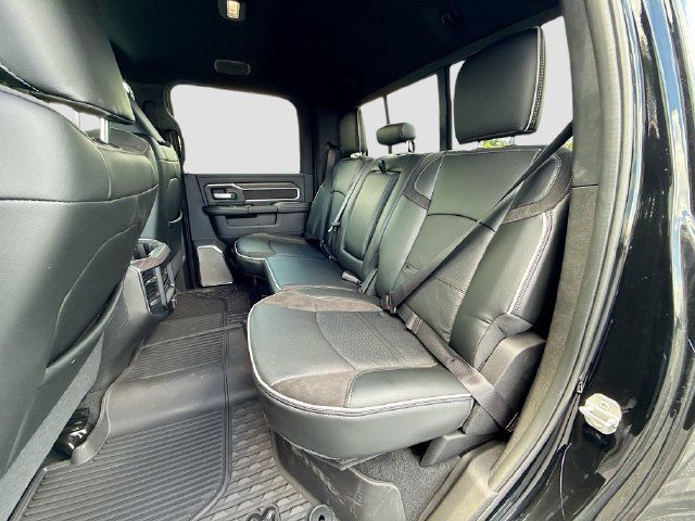 New 2026 RAM 3500 Laramie AWD/4WD image 18