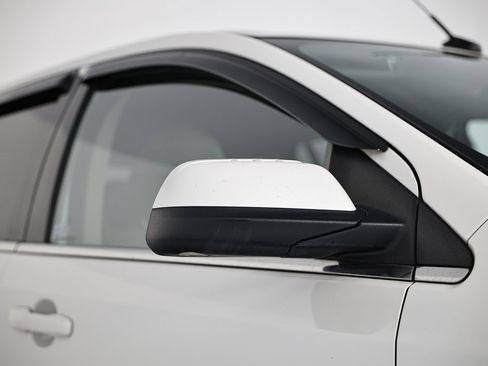 Used 2013 Ford Edge Limited w/ Driver Entry Pkg image 17