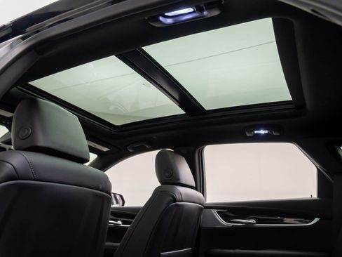 Certified 2024 Cadillac XT5 Premium Luxury w/ Technology Package image 11