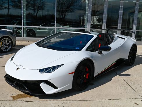 Used 2018 Lamborghini Huracan Performante image 47