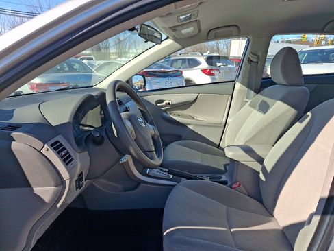 Used 2010 Toyota Corolla LE image 13