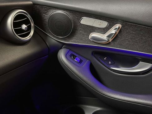 Used 2022 Mercedes-Benz GLC 300 4MATIC image 27