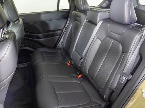 New 2026 Jeep Cherokee Overland image 40