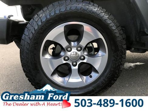 Used 2017 Jeep Wrangler Unlimited Sport w/ Max Tow Package AWD/4WD image 38