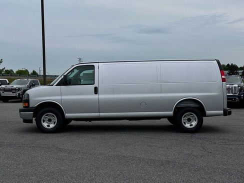 New 2026 GMC Savana 2500 Extended w/ Driver Convenience Package RWD image 6