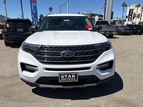 Used 2023 Ford Explorer XLT w/ Equipment Group 202A RWD image 2