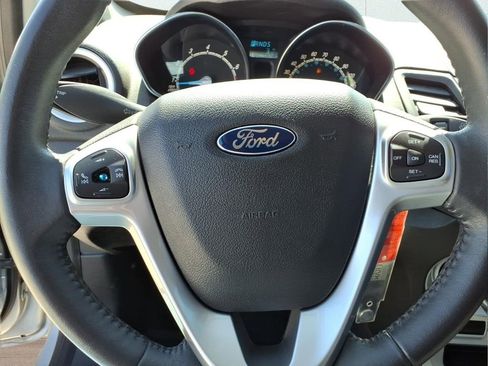 Used 2016 Ford Fiesta SE image 21