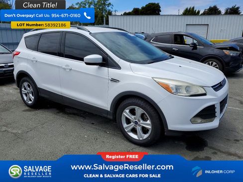 Used 2016 Ford Escape SE w/ Equipment Group 201A FWD image 5