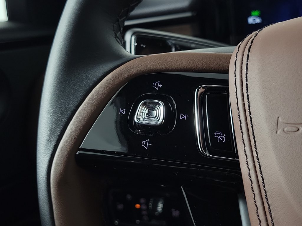New 2027 Lincoln Aviator Reserve RWD image 25