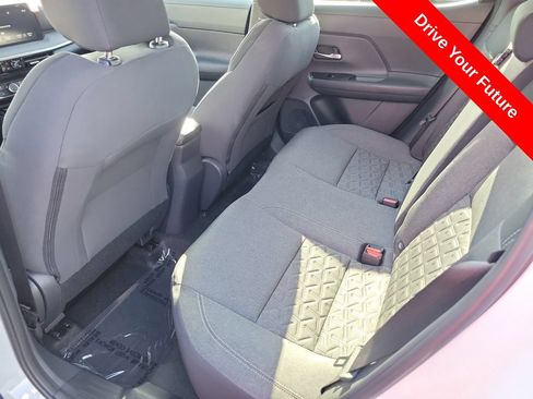 Used 2025 Nissan Kicks SV FWD image 19