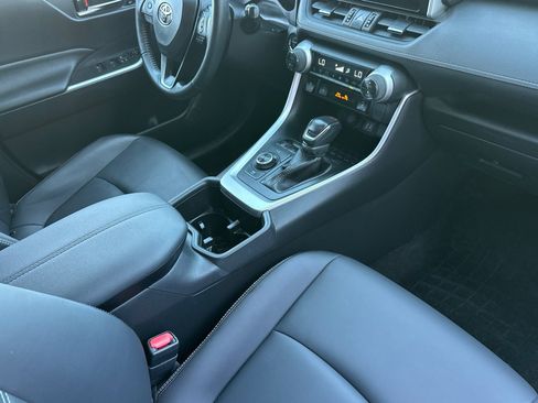 Used 2023 Toyota RAV4 XLE Premium image 16