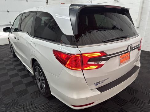 Used 2023 Honda Odyssey Touring image 7