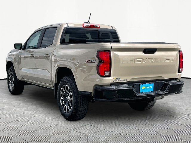 Used 2024 Chevrolet Colorado Z71 w/ Z71 Convenience Package 2 AWD/4WD image 4