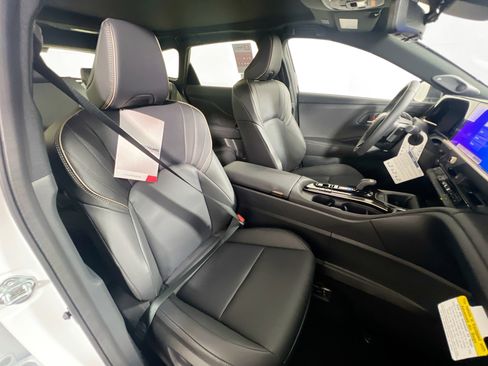 New 2026 Toyota Crown Signia image 31