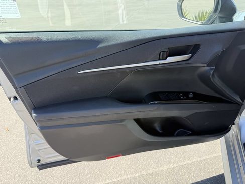 Used 2025 Toyota Camry LE FWD image 10