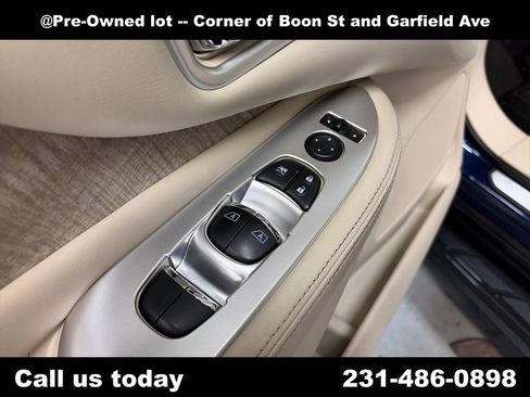 Used 2019 Nissan Murano SL w/ SL Technology Package image 16