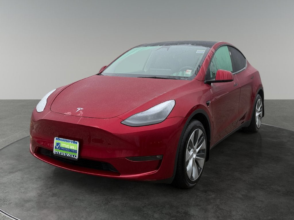 Used 2024 Tesla Model Y Long Range AWD/4WD image 3